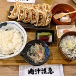 24時間 餃子酒場 - 究極の餃子定食W(1580円)