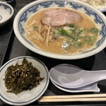 博多麺房 赤のれん - 