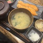 炭火焼干物定食 しんぱち食堂 - 料理写真: