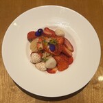 ダルマット - 名物？いちごパスタ