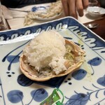 割烹 あかつき - カニの甲羅のミソにご飯を加えて