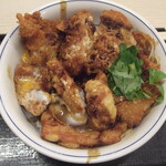 かつや - 料理写真:豚ロース天とチキンカツ丼