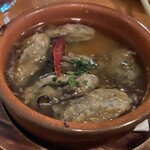 三重バル Boca - カキのアヒージョ