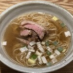 335736773 - 食事