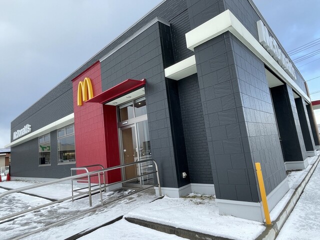 マクドナルド １１２鶴岡店 - 鶴岡（ハンバーガー）の写真