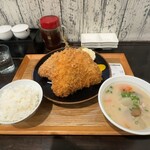 とん汁の店 まるやま食堂 雑色店 - 