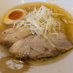 泡系しおとんこつラーメン べらしお - 
