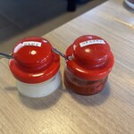 精肉屋の倅がただただ旨い肉を出す店 焼肉たけよし - 調味料