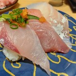 大起水産回転寿司 大丸心斎橋店 - 天然魚三種