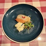 フライング ピッグ - サーモンのコンフィ