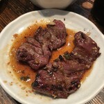 ホルモン屋 壺亭 - 