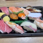 小僧寿し - 料理写真:贅沢ごちそう盛