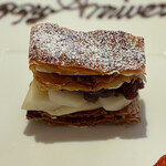 御影 ジュエンヌ - 洋梨と小豆のミルフィーユ