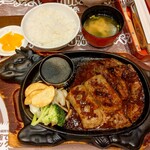 RED GORILLA PLUS - 炭火焼ハンバーグ＆カットステーキ100g
