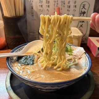 博多とんこつ 天神旗_1