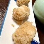 一会 - 生鮪には赤酢の酢飯が相性抜群