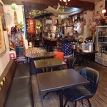 CHAN☆CURRY - 一番乗りして写真をパパッと。この後大盛況となりました。