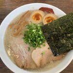三四郎 - 料理写真:味玉Sio豚骨　1,050円