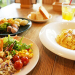 Healing Forest Cafe - ランチブッフェの雰囲気