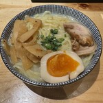 スミビトケムリ - ミニ鶏白湯ラーメン638円(税込)