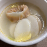 マンジョッオヒャンジョッパル&ソベッチャカンジャンケジャン - 韓国ギョーザ