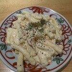 スミビトケムリ - 隠しトリュフのマカロニサラダ520円(税込)