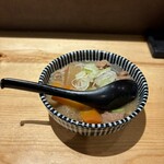 スミビトケムリ - モツ煮込み440円(税込)