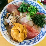 花房 - さざえの入った古事記丼ウニ入り