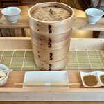 ユゲトセイロ - 料理写真:三段重ねの蒸篭蒸し、最初のビジュアル