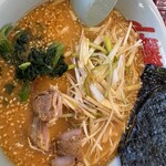 山岡家 牛久店 - 特製味噌ネギコロチャーのせ