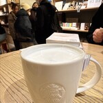 スターバックスコーヒー - ドリンク写真:■Tall ゼンクラウド ウーロン ティー ラテ ¥550
マグに変更 (+0円)
シロップ少なめ (+0円)