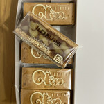 KAMAKURA BENIYA 横浜髙島屋店 - クルミッ子(1個当たり、133kcal)