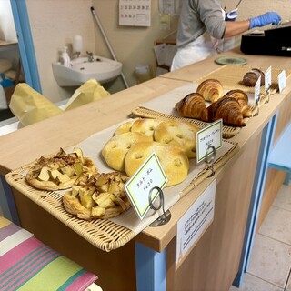 ブランジェリー ラ・フォンティヌ・ドゥ・ルルド_1