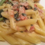 ダンドロ ダンドロ - ベーコンとほうれん草のフレッシュトマトクリームソース　たっぷりチーズ