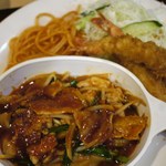 右近 - 日替わり定食・880円=14年12月
