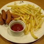 カラオケ本舗 まねきねこ - 料理写真:ソーセージ＆ポテト