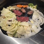 北海道ジンギスカン ラムと野菜 - 