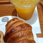 神戸屋キッチンエクスプレス - 神戸屋さんは、手掛けられている事業の一つひとつを見直され、将来を見据え、その様な御決断を、されたのだそうです。レストランとフレッシュベーカリー、及び冷凍パンの事業に、専念をする為に…。包装パン事業を、