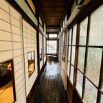 昭和屋 そば琳 - 廊下