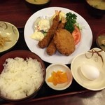 まどもあぜる - 日替り定食 680円 2014.12.13