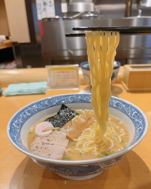 青葉 青葉 御徒町店 （あおば） - 御徒町/ラーメン | 食べログ