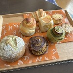 天然こうぼぱん とことこ - 180度 廻転して、写真撮るベッキ〜やっ種T^T