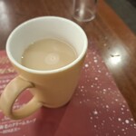ロイヤルホスト - ドリンクバーのミルクティーです。
