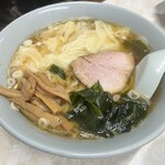 中華八番 - ワンタンメン