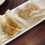 井手ちゃんぽん - 黒豚餃子／380円