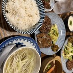 炭焼牛たん東山 仙台本店 - 