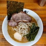 麺屋鼎 - 特製ラーメン 920円