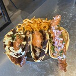 ブルー エントランス キッチン - 