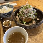 旬彩食堂　三粒に種 - 