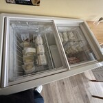 にのや天草 - 冷凍ケース